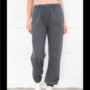 Brandy Melville Rosa Sweatpants